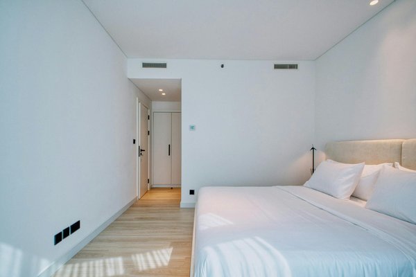 What Are the Top Unique Benefits of Taking a Cruise Around the UK?