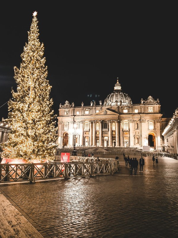 Navigate St Peter's Basilica tickets: insider tips & options